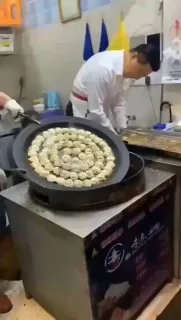 冒充 #cos 习主席 卖 （包子）生煎包 ？