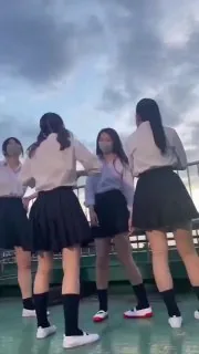 这是一个典型的让人看了就觉得紧张的青春故事。