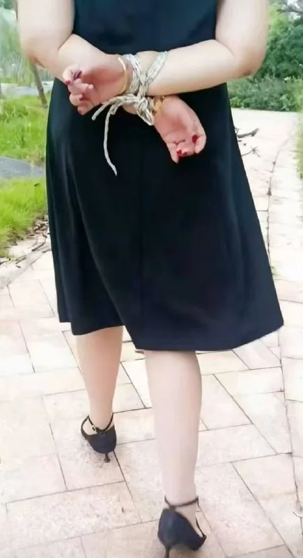 你大爷还是你大爷，没想到老头都玩上SM了年纪一大把，道具和手法却一点都不含糊 图片 6