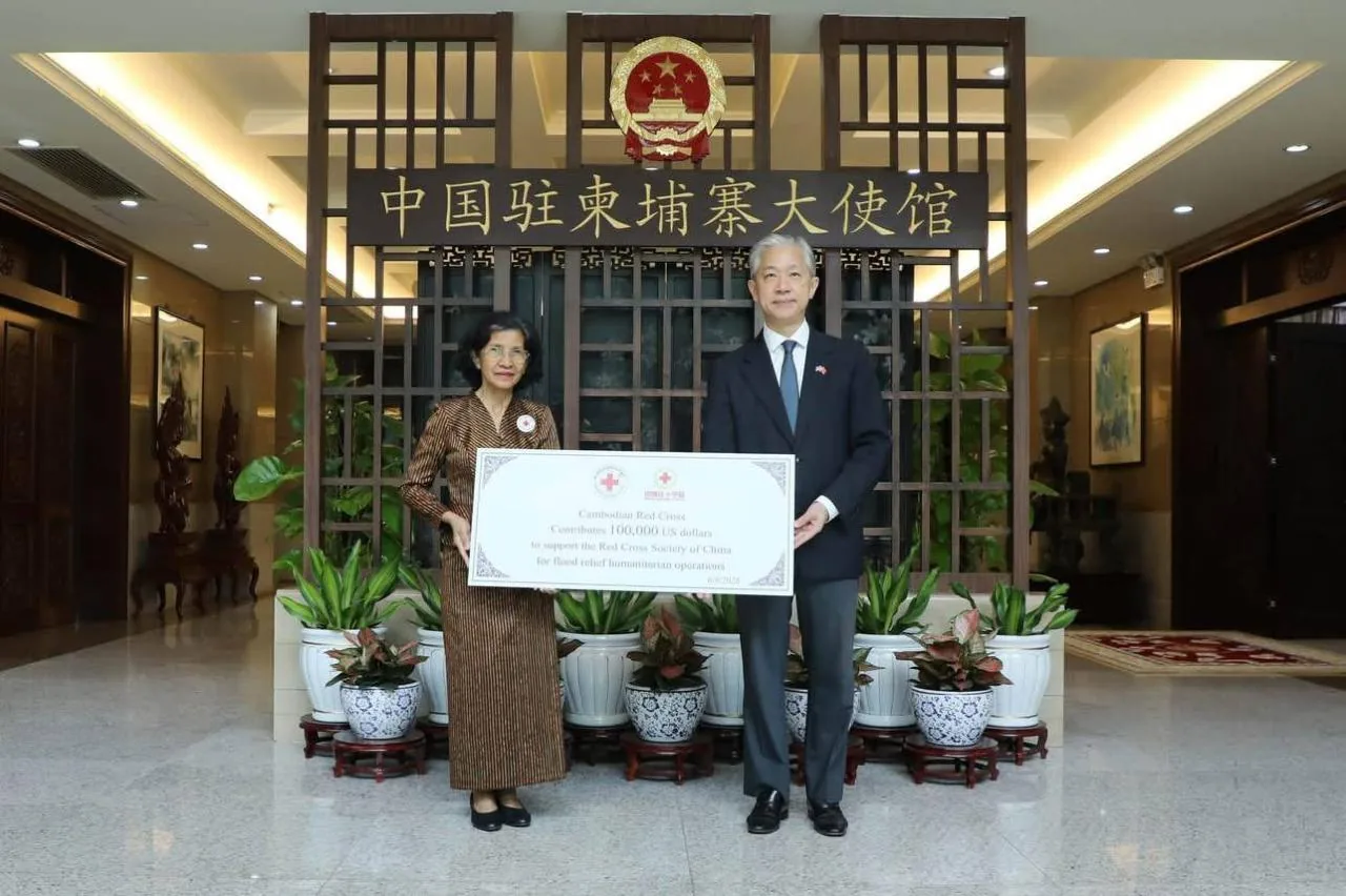 #柬埔寨红十字会向中国红十字会捐赠10万美元援助水灾