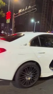 男人就要胆子大一点，这种当她的眼镜摘下来的那一刻最野了 #搭讪 眼镜妹