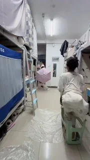 这个宿舍这种情况多久了？我的抓紧派车去拉