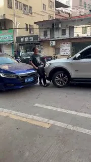 这两个是狠人啊～